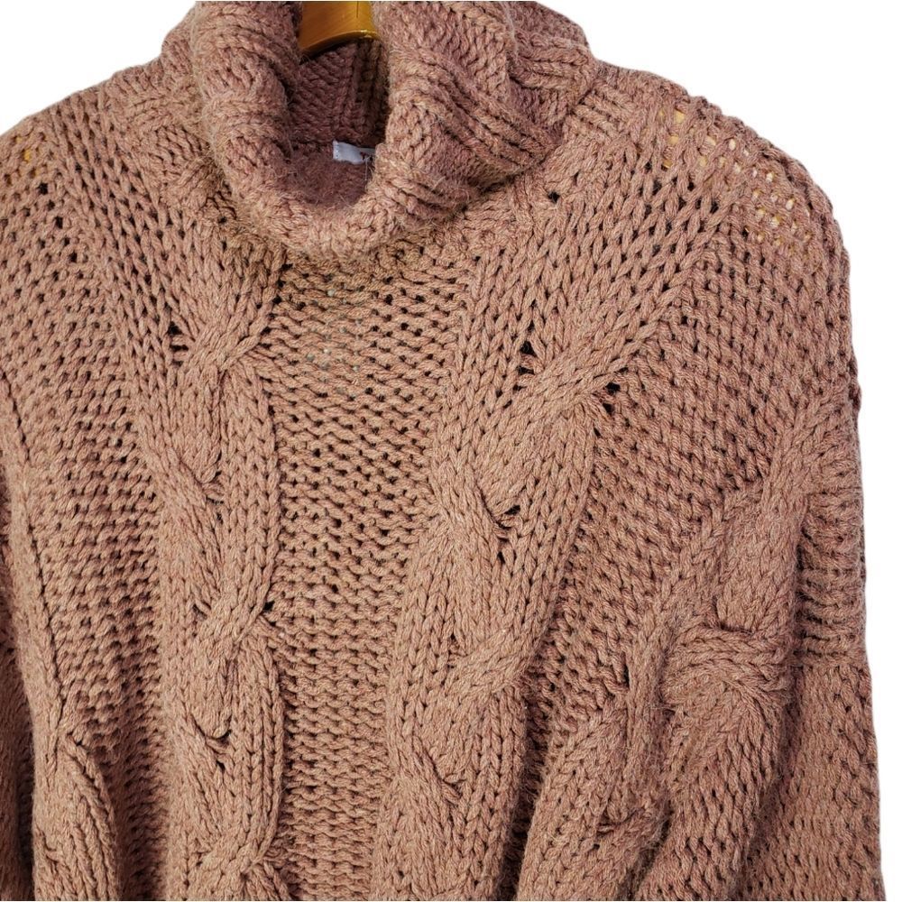 Oversized Cable Sweater - Picture 6 of 6